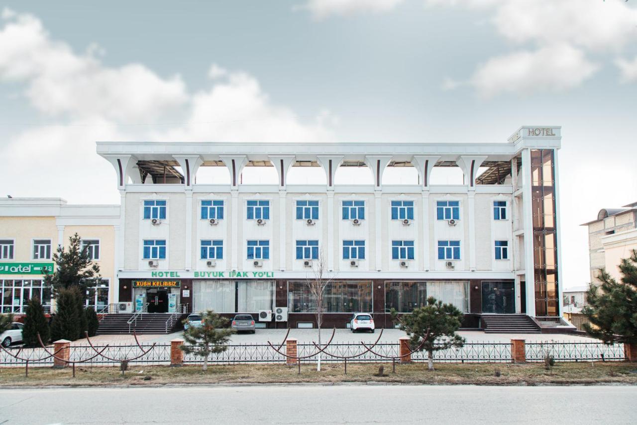 Buyuk Ipak Yo'Li Hotel 나망간 외부 사진