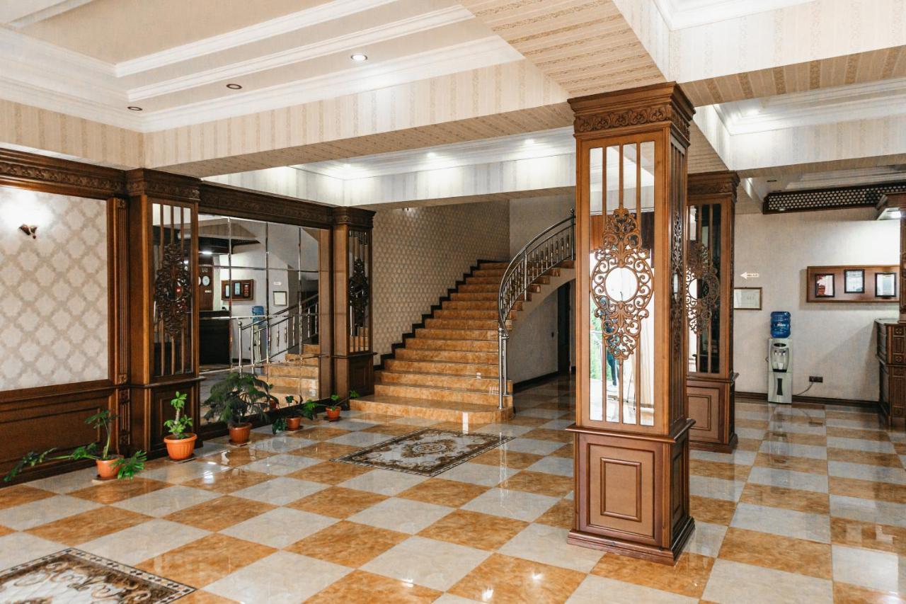 Buyuk Ipak Yo'Li Hotel 나망간 외부 사진