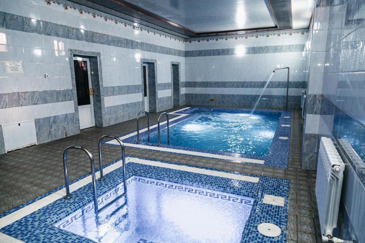 Buyuk Ipak Yo'Li Hotel 나망간 외부 사진