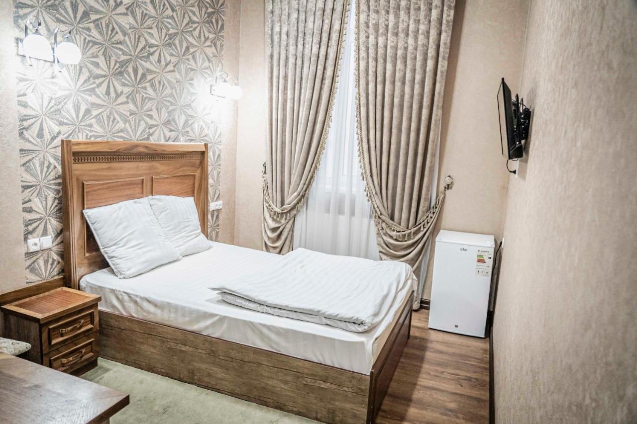 Buyuk Ipak Yo'Li Hotel 나망간 외부 사진