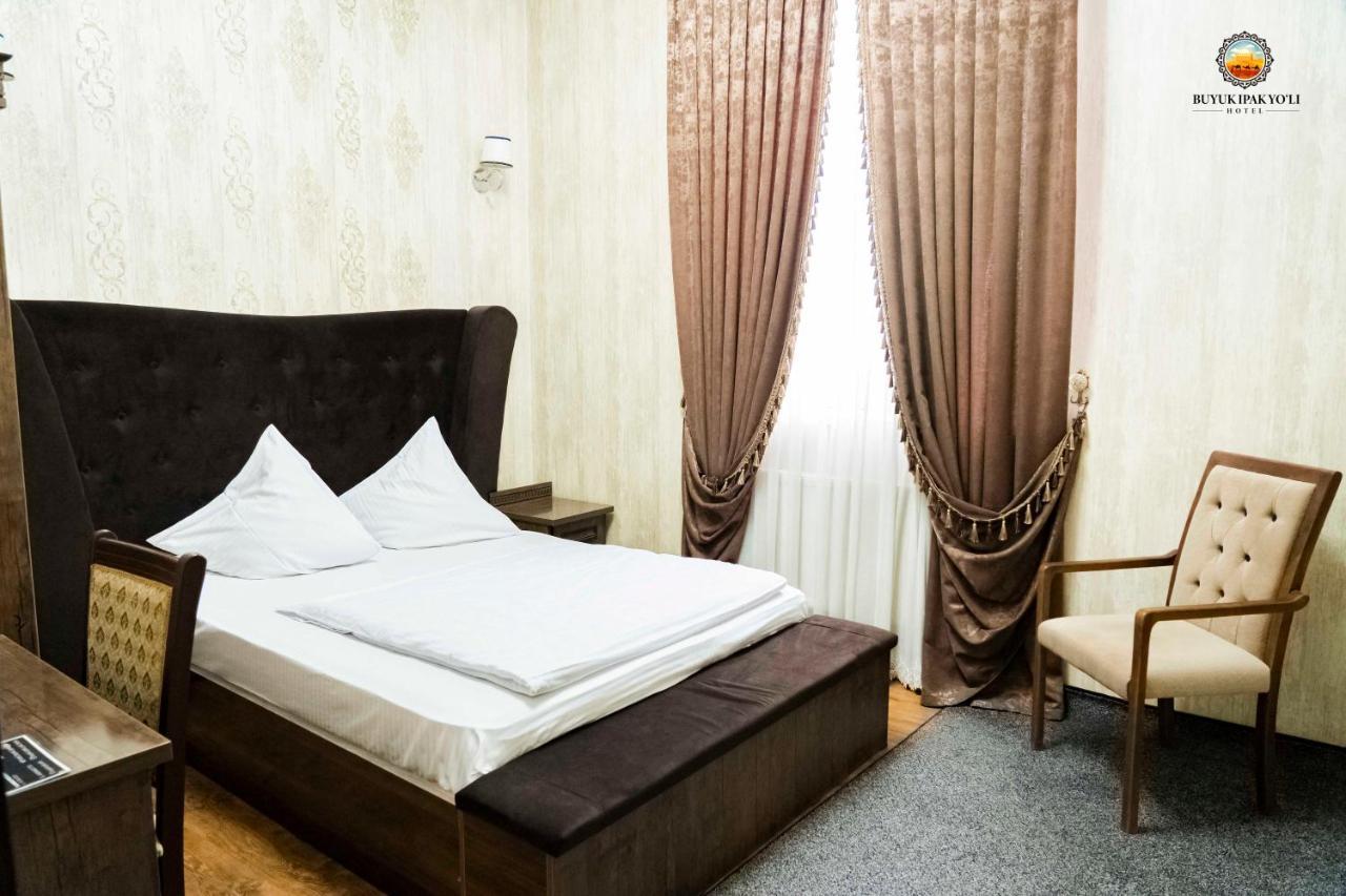 Buyuk Ipak Yo'Li Hotel 나망간 외부 사진