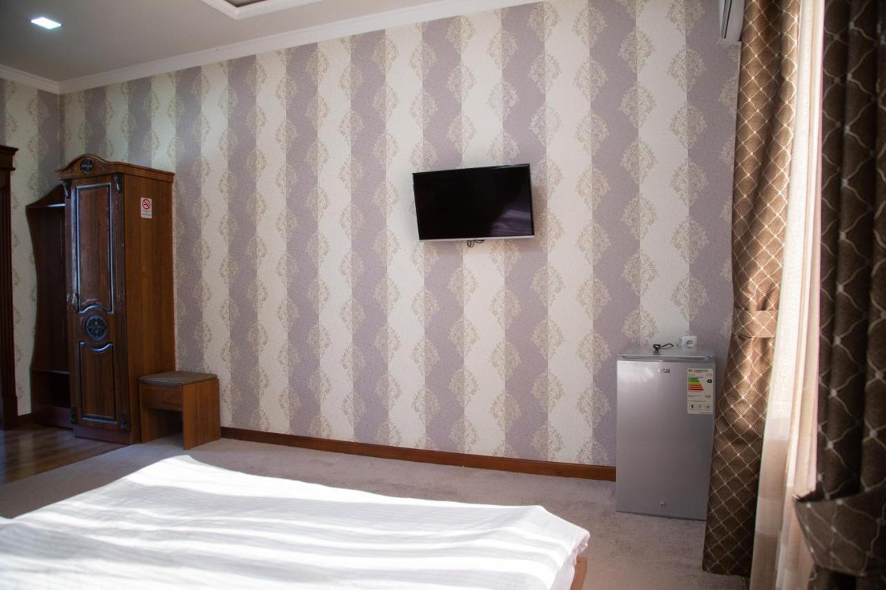 Buyuk Ipak Yo'Li Hotel 나망간 외부 사진