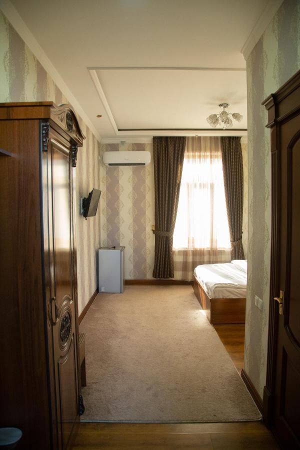 Buyuk Ipak Yo'Li Hotel 나망간 외부 사진
